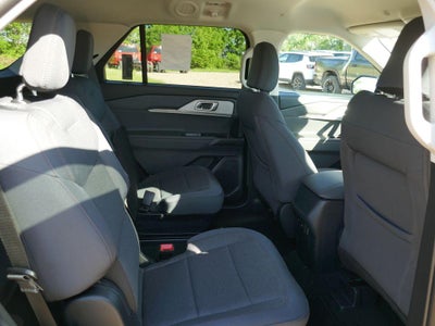 2026 Ford Explorer Active w/100A Pkg 4WD