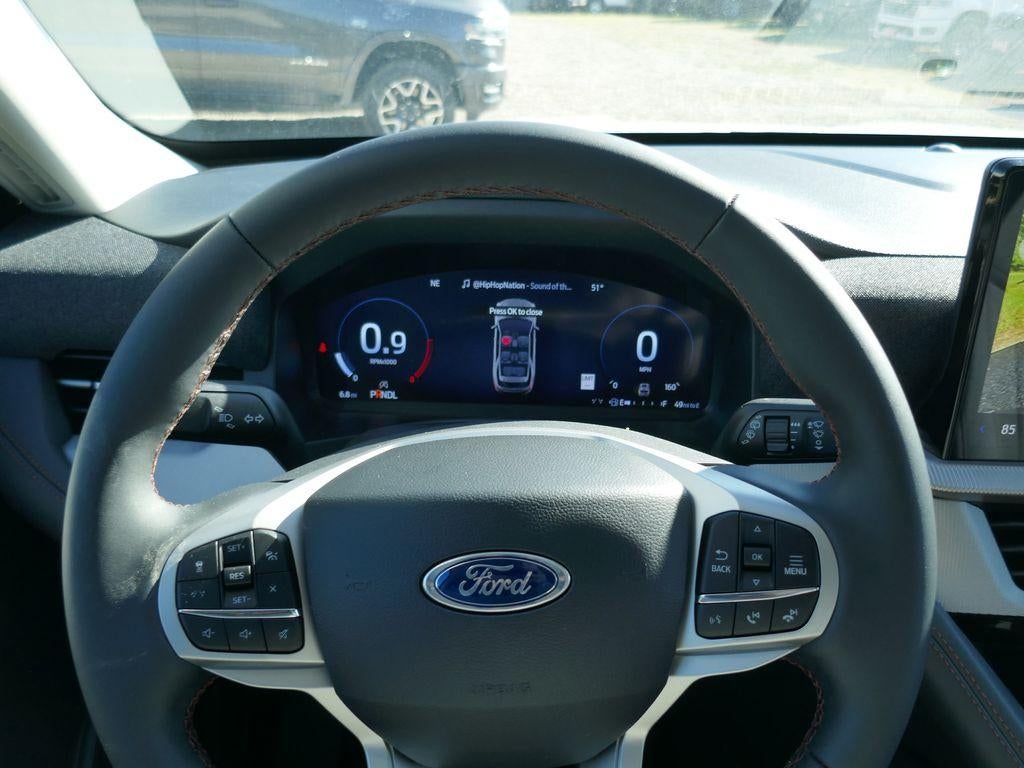 2026 Ford Explorer Active w/100A Pkg 4WD