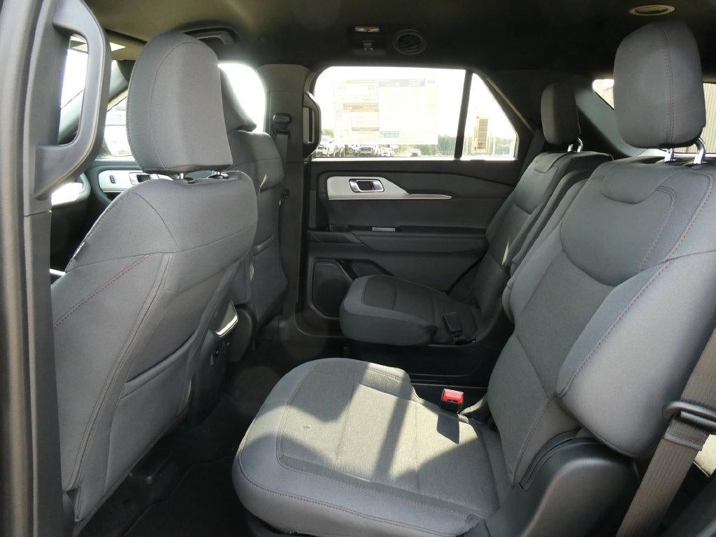2027 Ford Explorer Active w/200A Pkg 4WD
