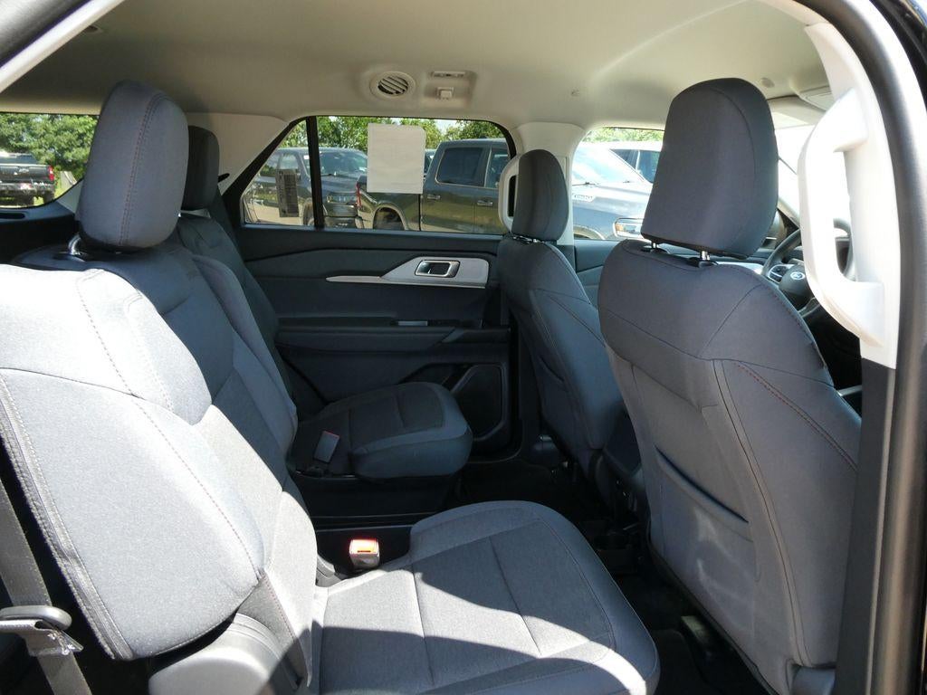 2026 Ford Explorer Active w/100A Pkg 4WD