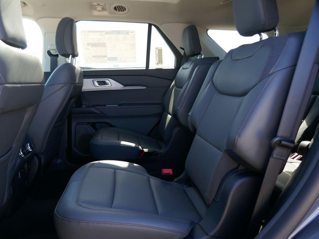 2026 Ford Explorer Active w/100A Pkg 4WD