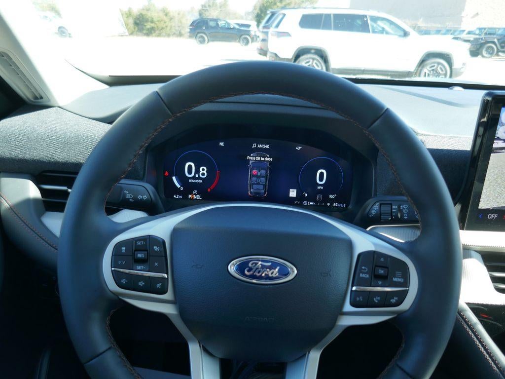 2026 Ford Explorer Active w/100A Pkg 4WD