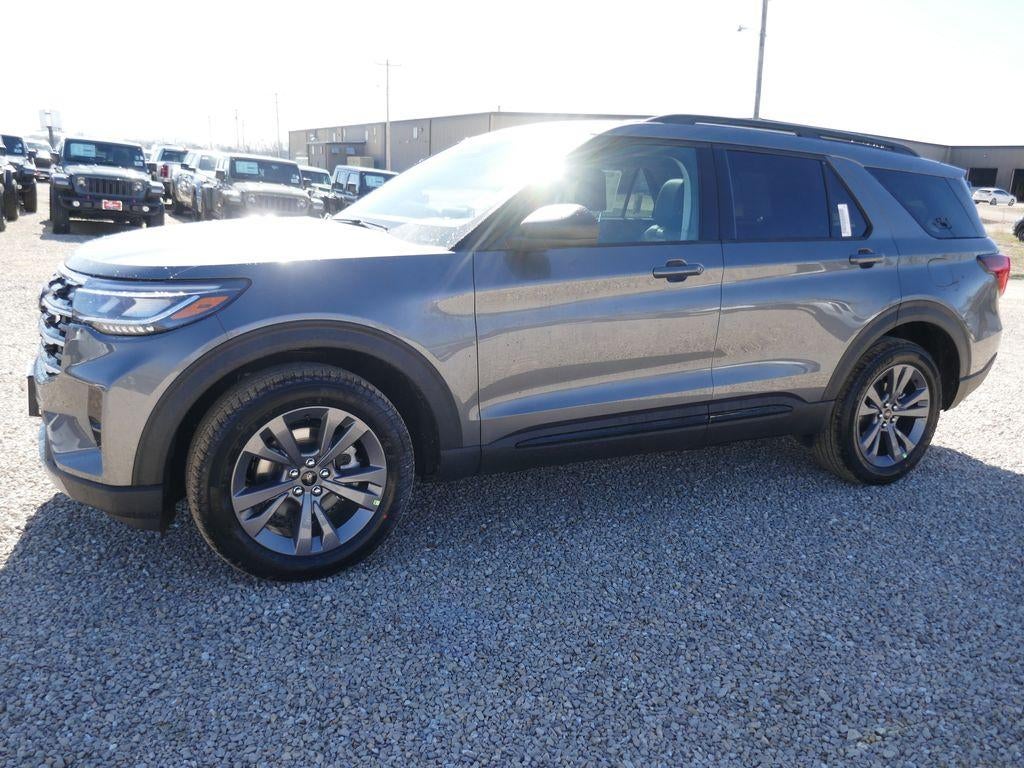 2026 Ford Explorer Active w/100A Pkg 4WD