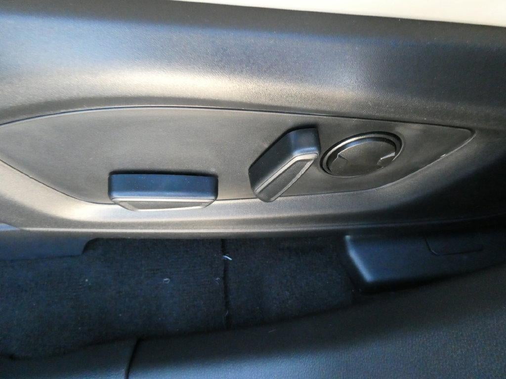 2027 Ford Explorer Active w/200A Pkg 4WD
