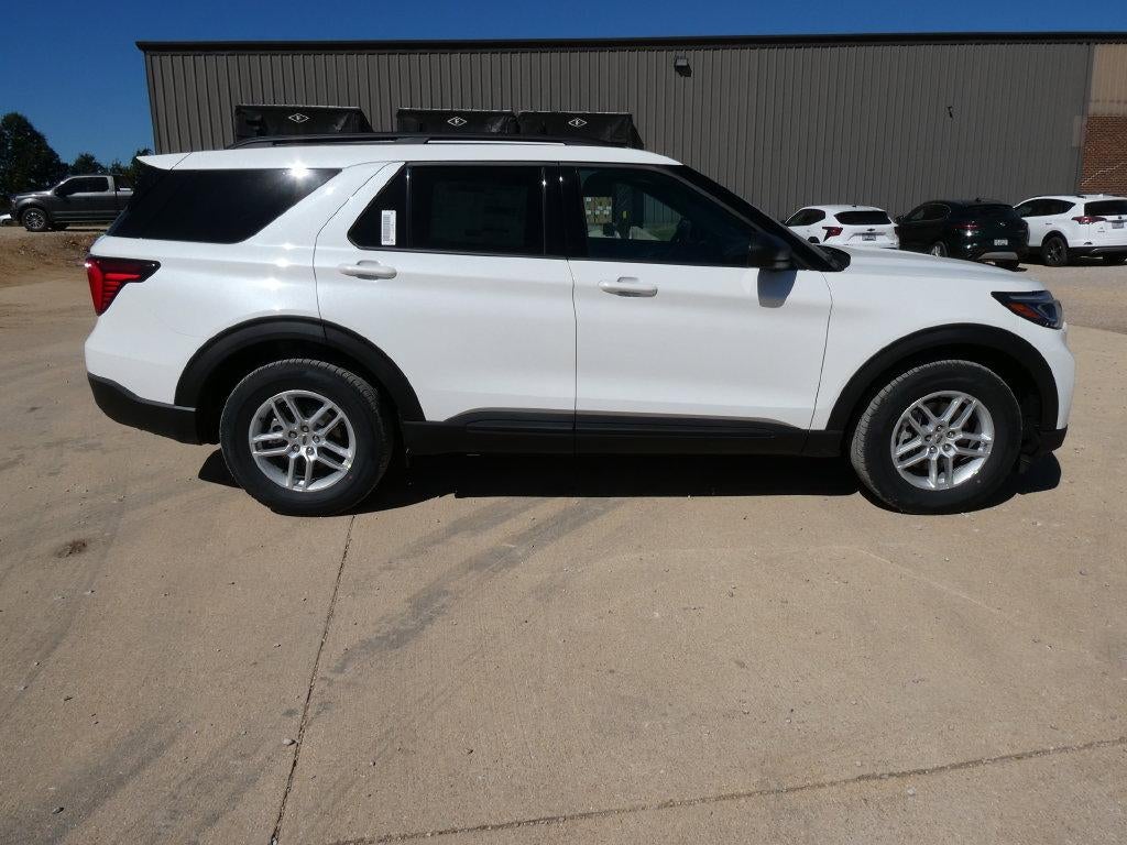 2027 Ford Explorer Active w/200A Pkg 4WD