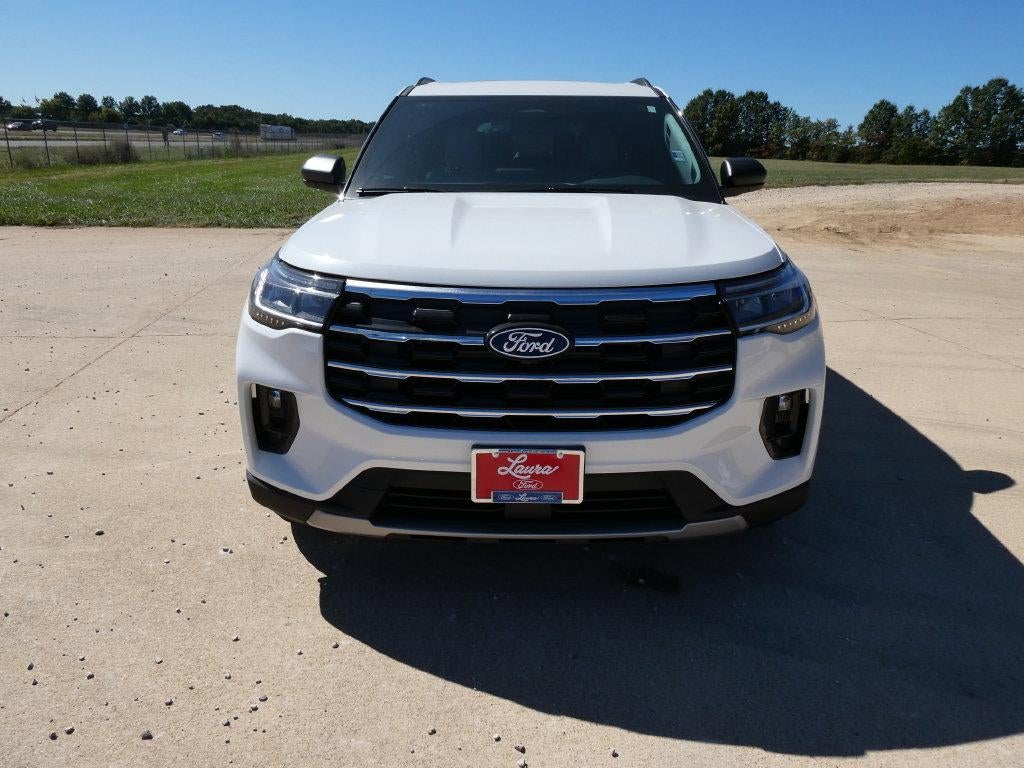 2027 Ford Explorer Active w/200A Pkg 4WD