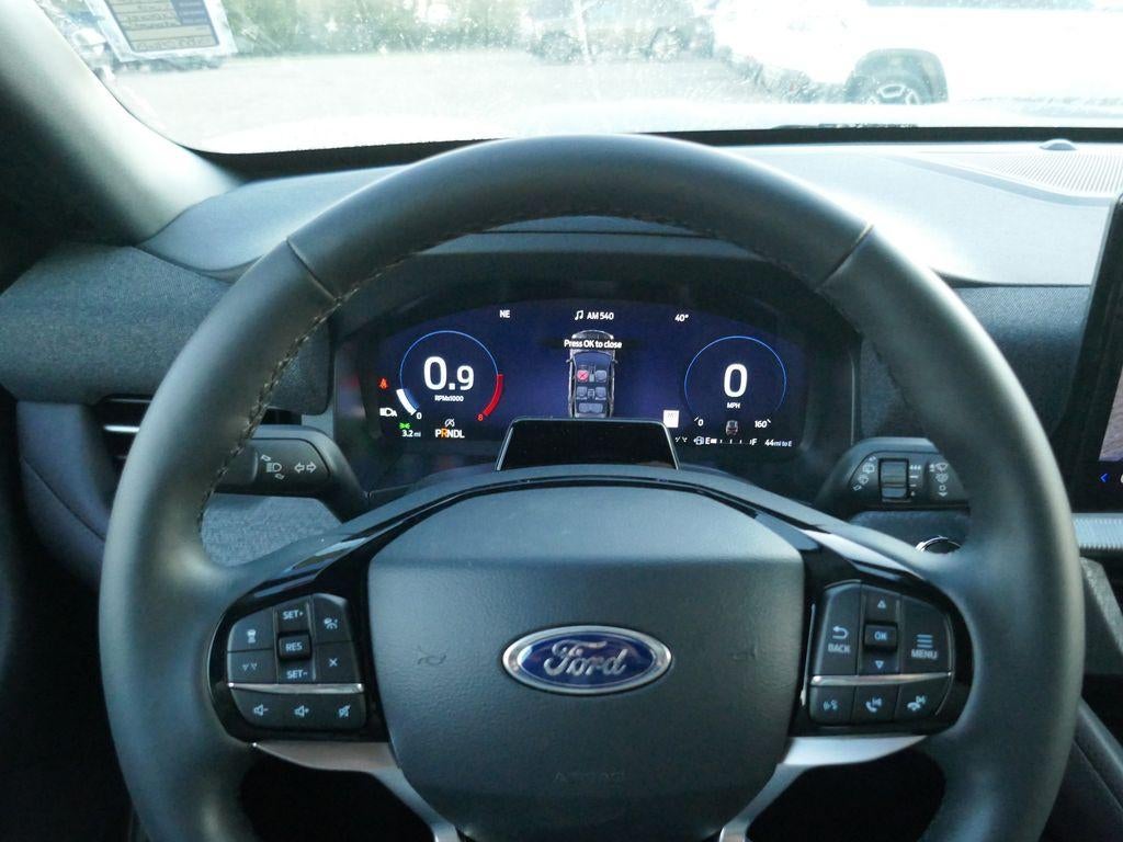 2026 Ford Explorer Platinum 4WD
