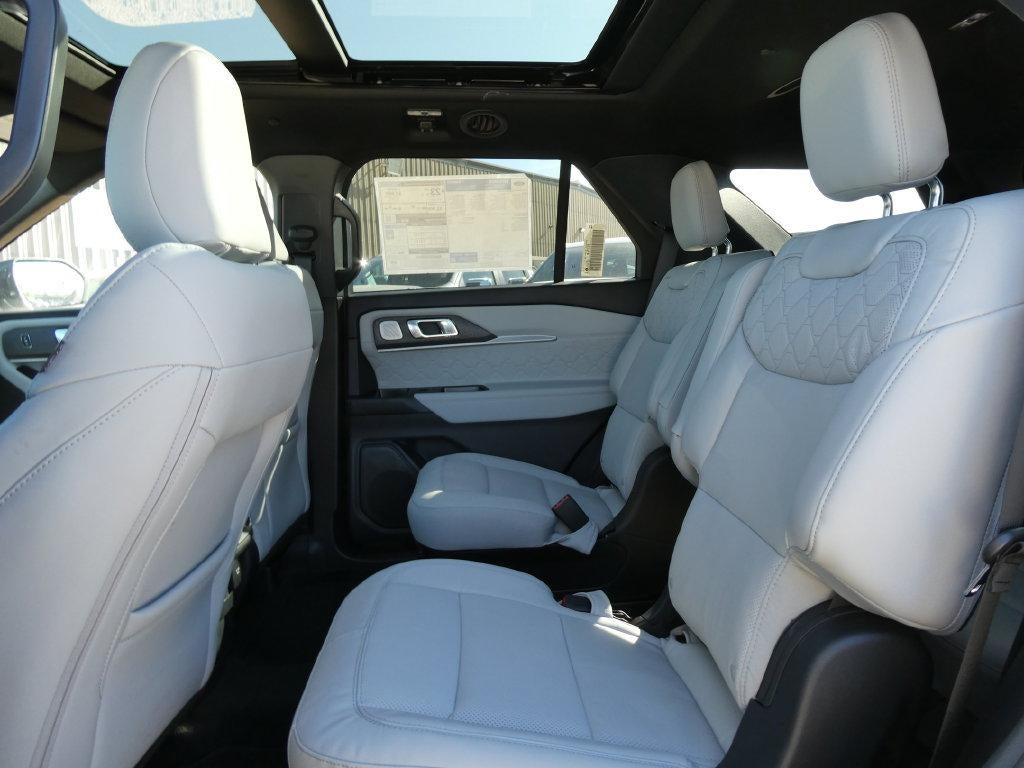 2027 Ford Explorer Platinum 4WD