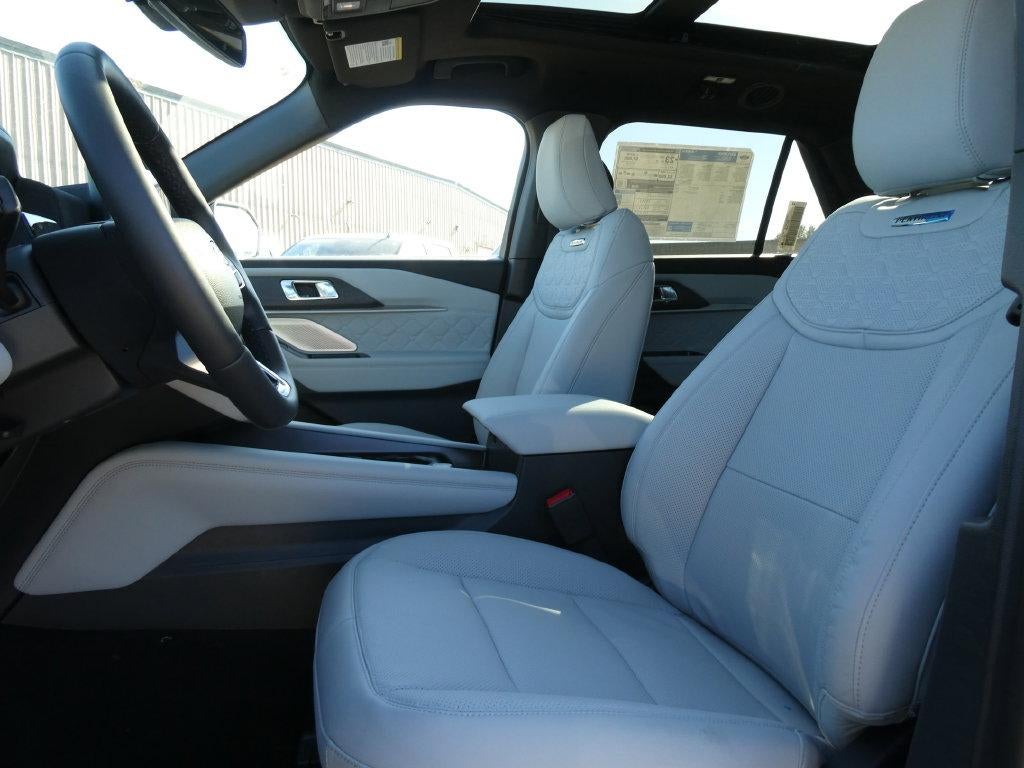 2027 Ford Explorer Platinum 4WD
