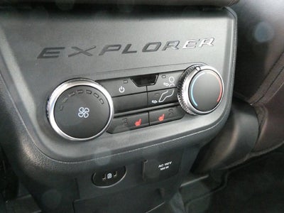 2027 Ford Explorer Platinum 4WD