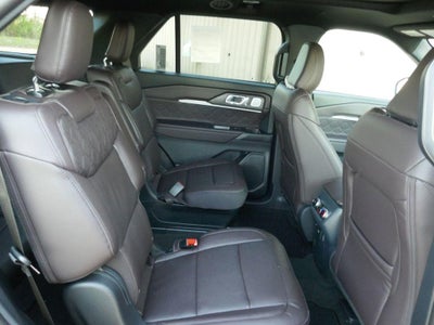 2026 Ford Explorer Platinum 4WD
