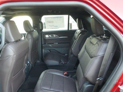 2026 Ford Explorer Platinum 4WD