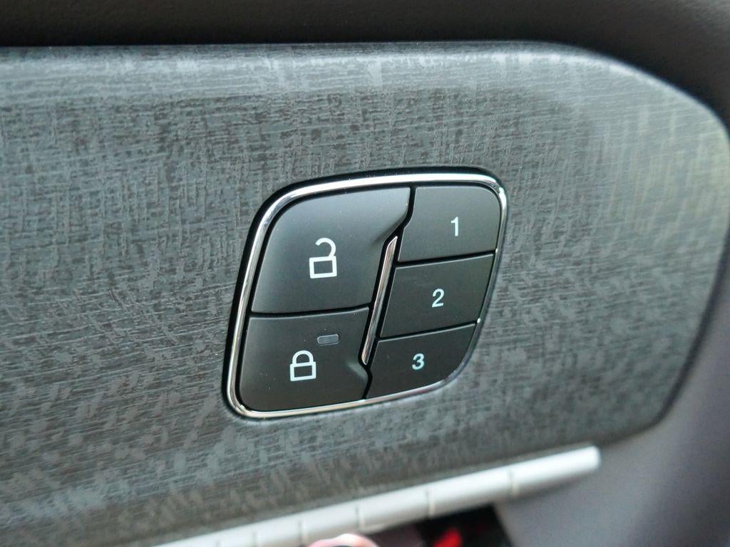 2026 Ford Explorer Platinum 4WD