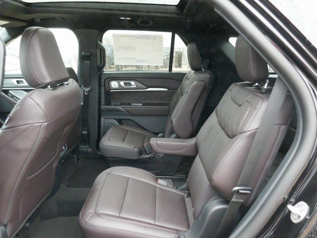 2026 Ford Explorer Platinum 4WD
