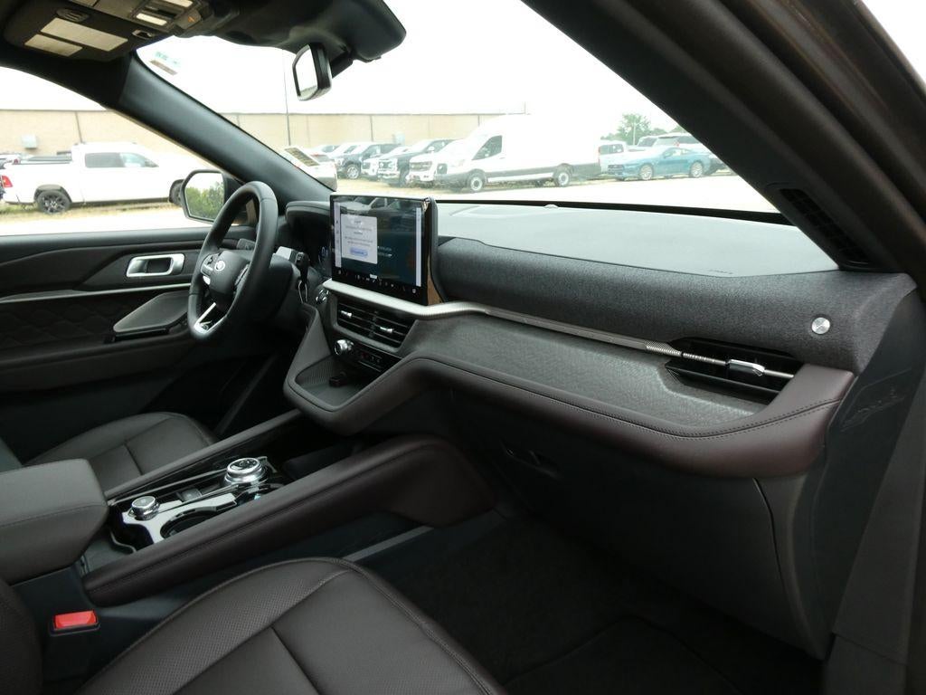 2026 Ford Explorer Platinum 4WD