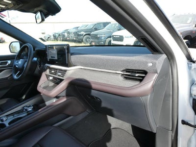 2027 Ford Explorer Platinum 4WD