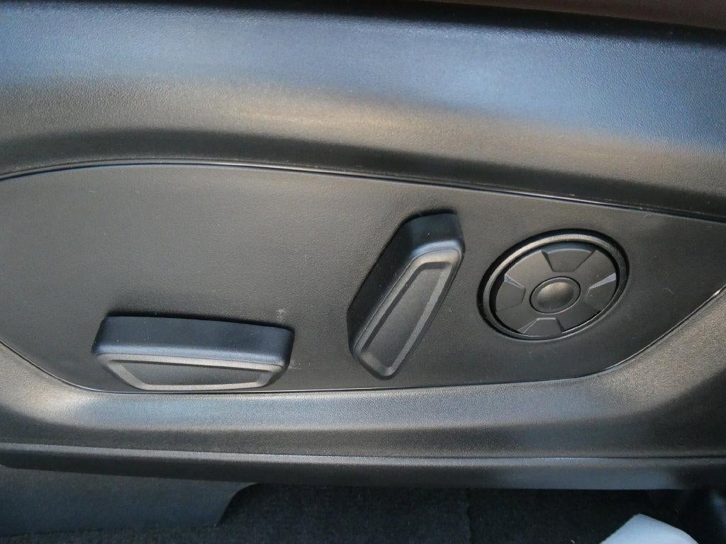 2027 Ford Explorer Platinum 4WD