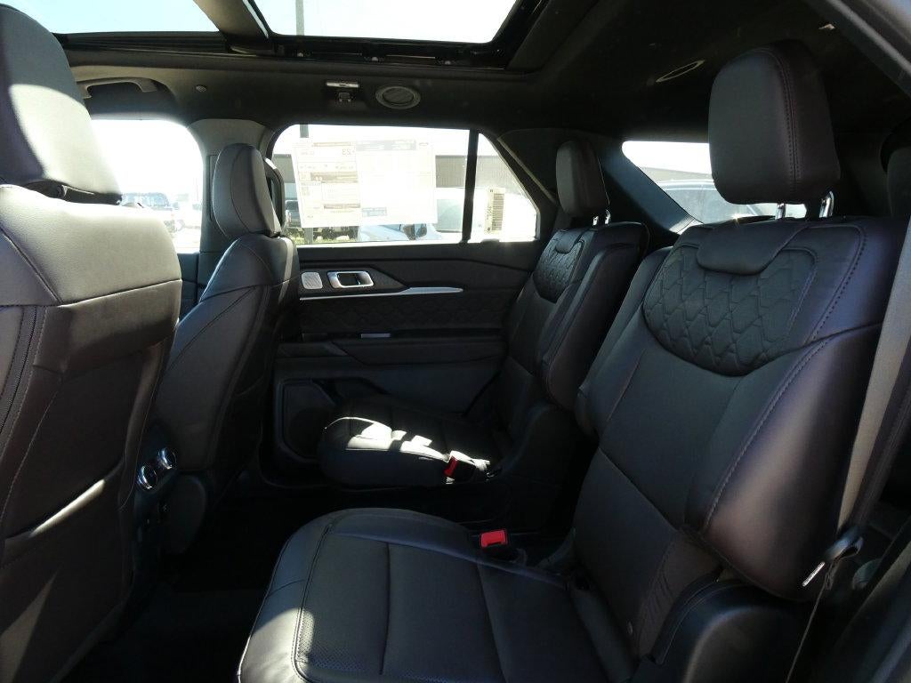 2027 Ford Explorer Platinum 4WD