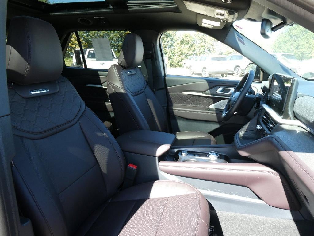 2027 Ford Explorer Platinum 4WD