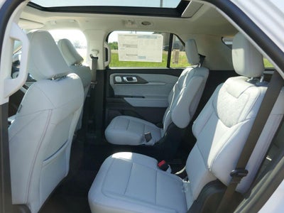 2026 Ford Explorer Platinum 4WD