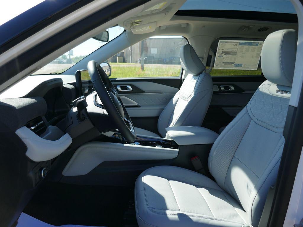 2026 Ford Explorer Platinum 4WD