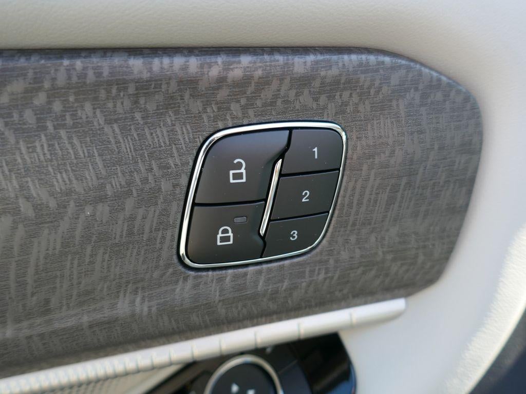 2026 Ford Explorer Platinum 4WD