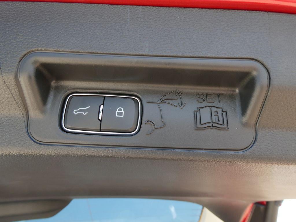 2026 Ford Explorer Platinum 4WD