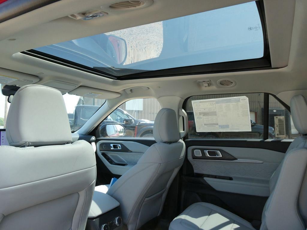 2026 Ford Explorer Platinum 4WD