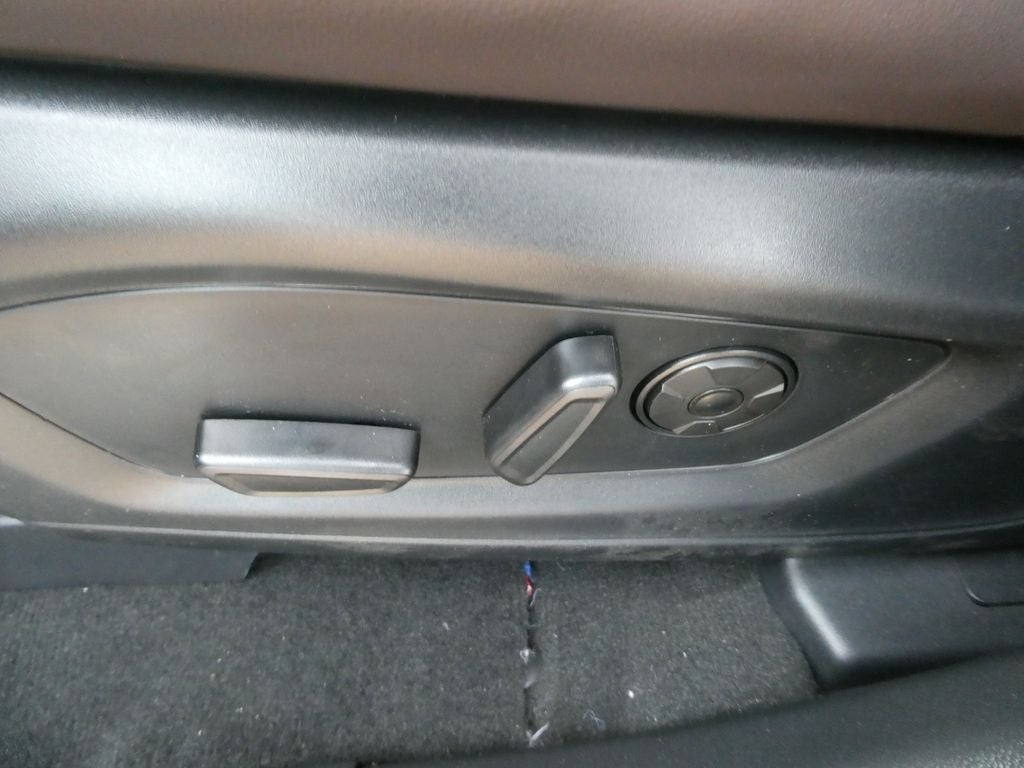 2026 Ford Explorer Platinum 4WD