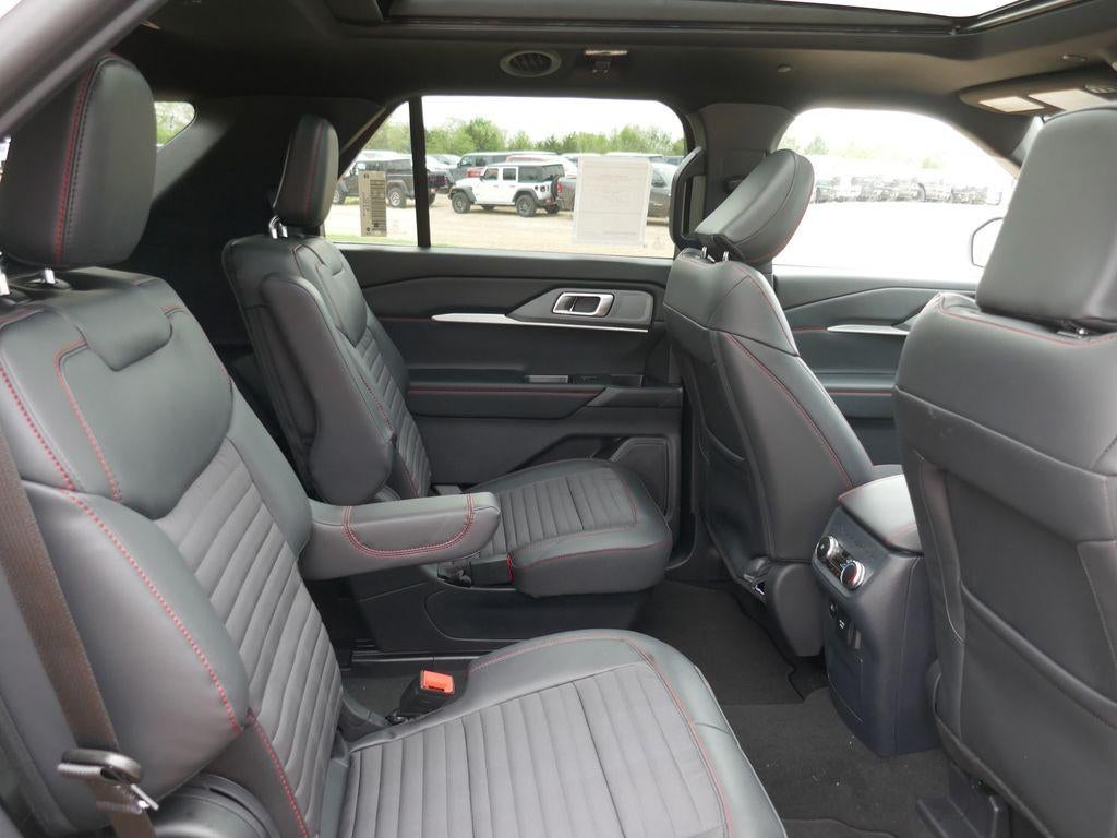 2026 Ford Explorer ST-Line 4WD