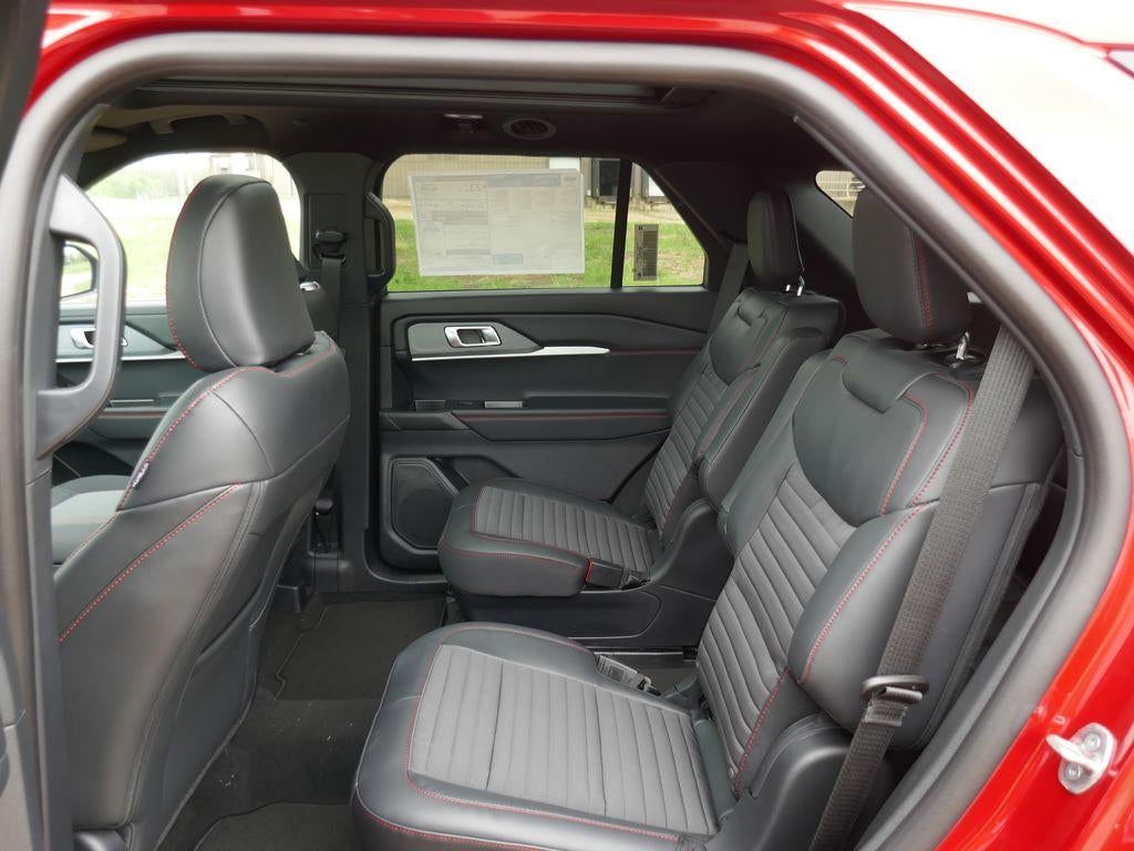 2026 Ford Explorer ST-Line 4WD