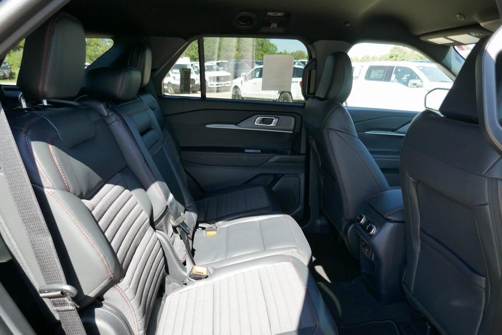 2025 Ford Explorer ST-Line 4WD