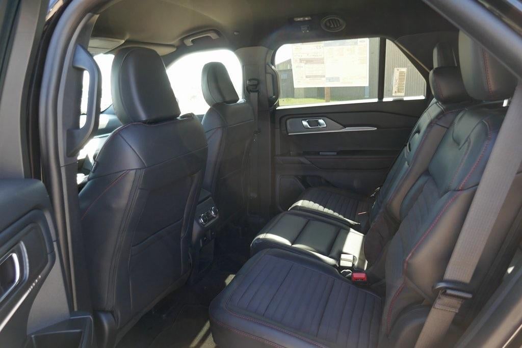 2025 Ford Explorer ST-Line 4WD