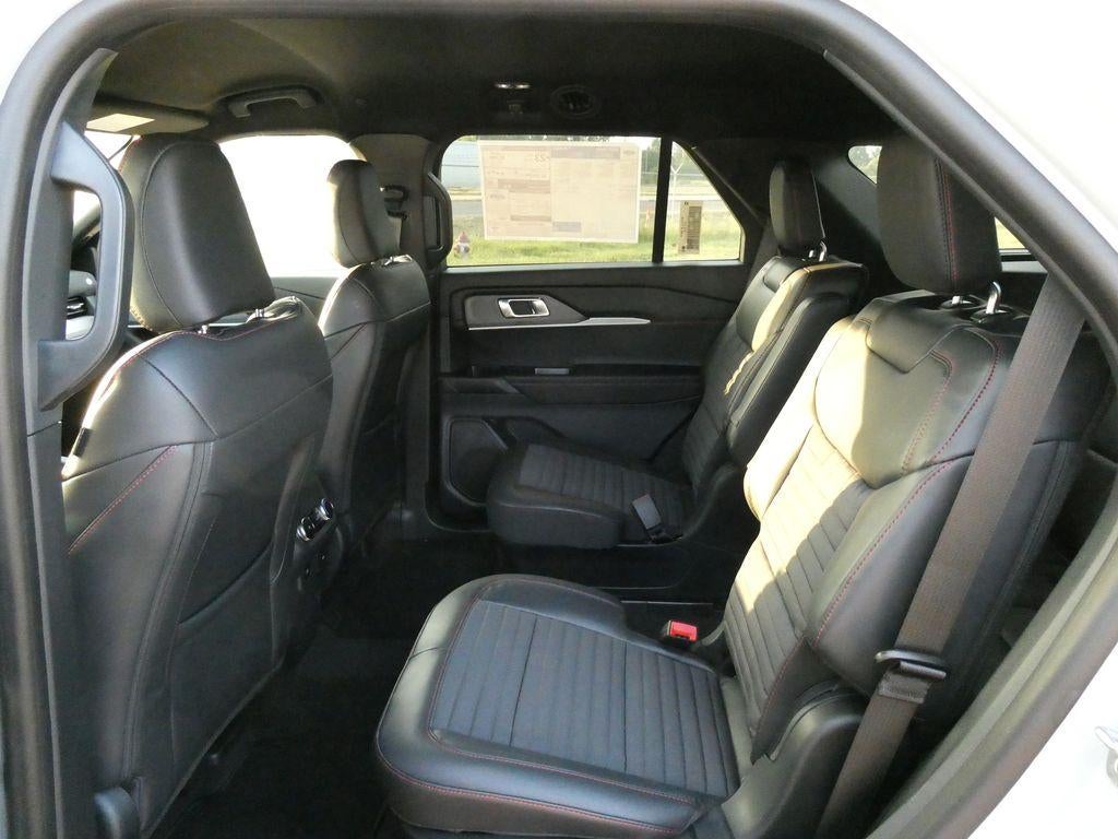 2027 Ford Explorer ST-Line 4WD
