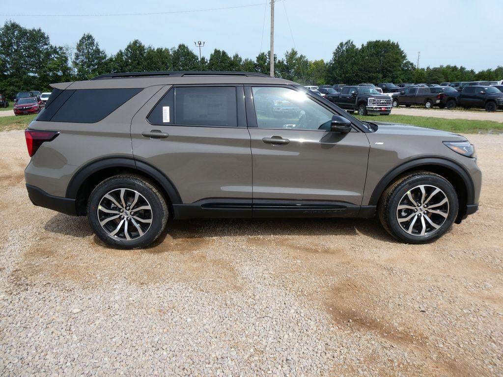 2026 Ford Explorer ST-Line 4WD