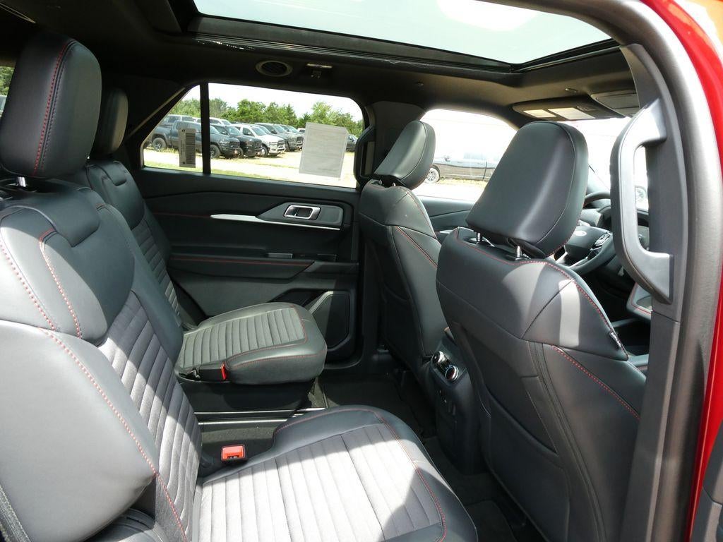 2026 Ford Explorer ST-Line 4WD