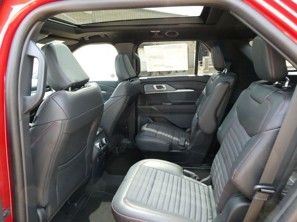 2026 Ford Explorer ST-Line 4WD