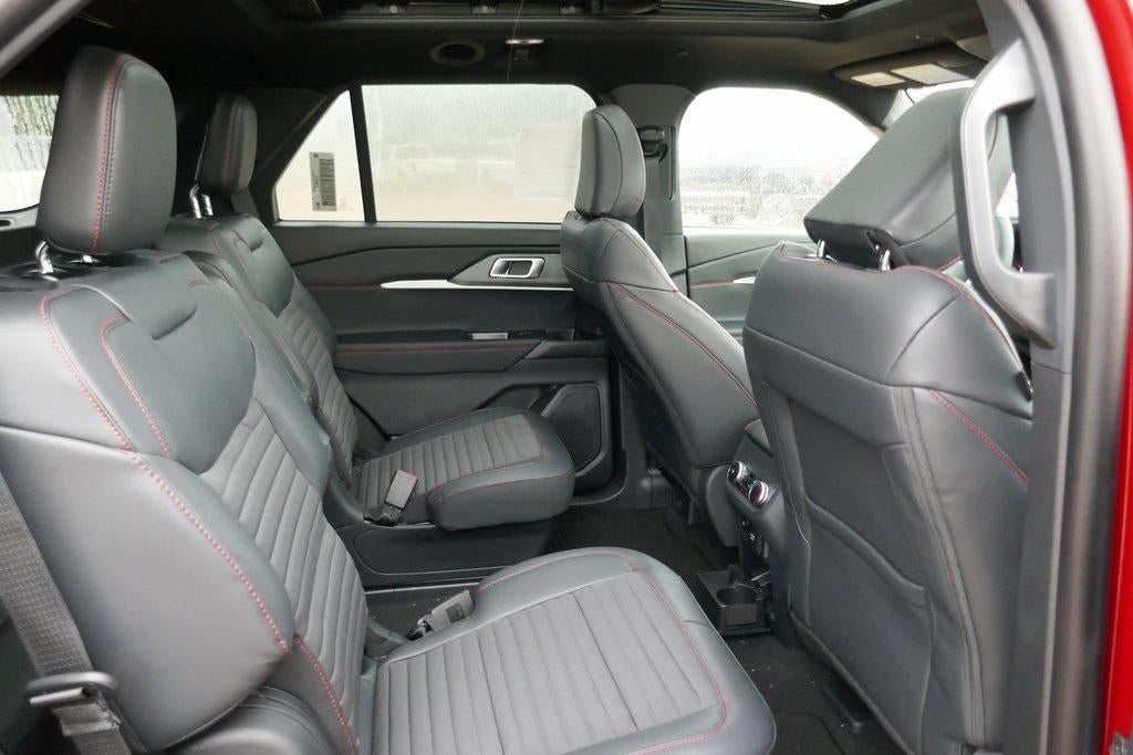 2025 Ford Explorer ST-Line 4WD