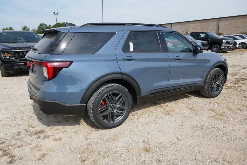 2025 Ford Explorer ST-Line 4WD