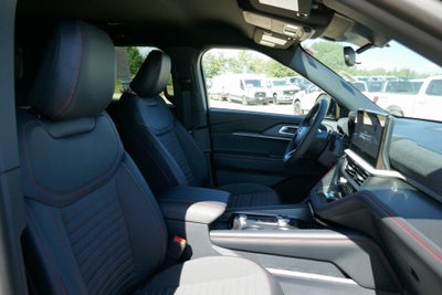 2025 Ford Explorer ST-Line 4WD