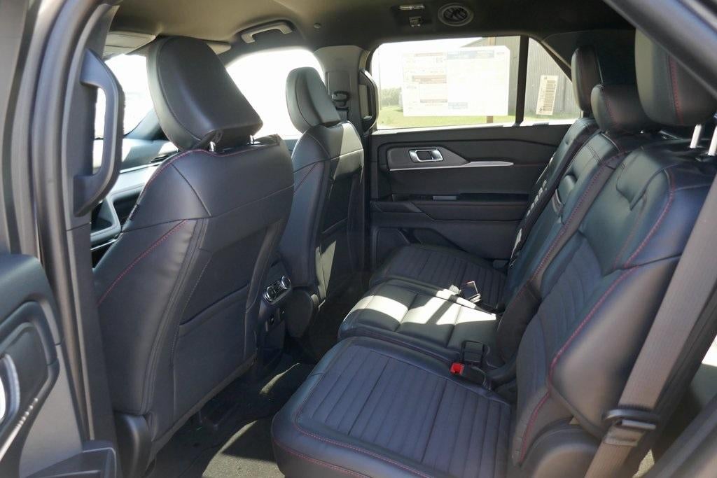 2025 Ford Explorer ST-Line 4WD