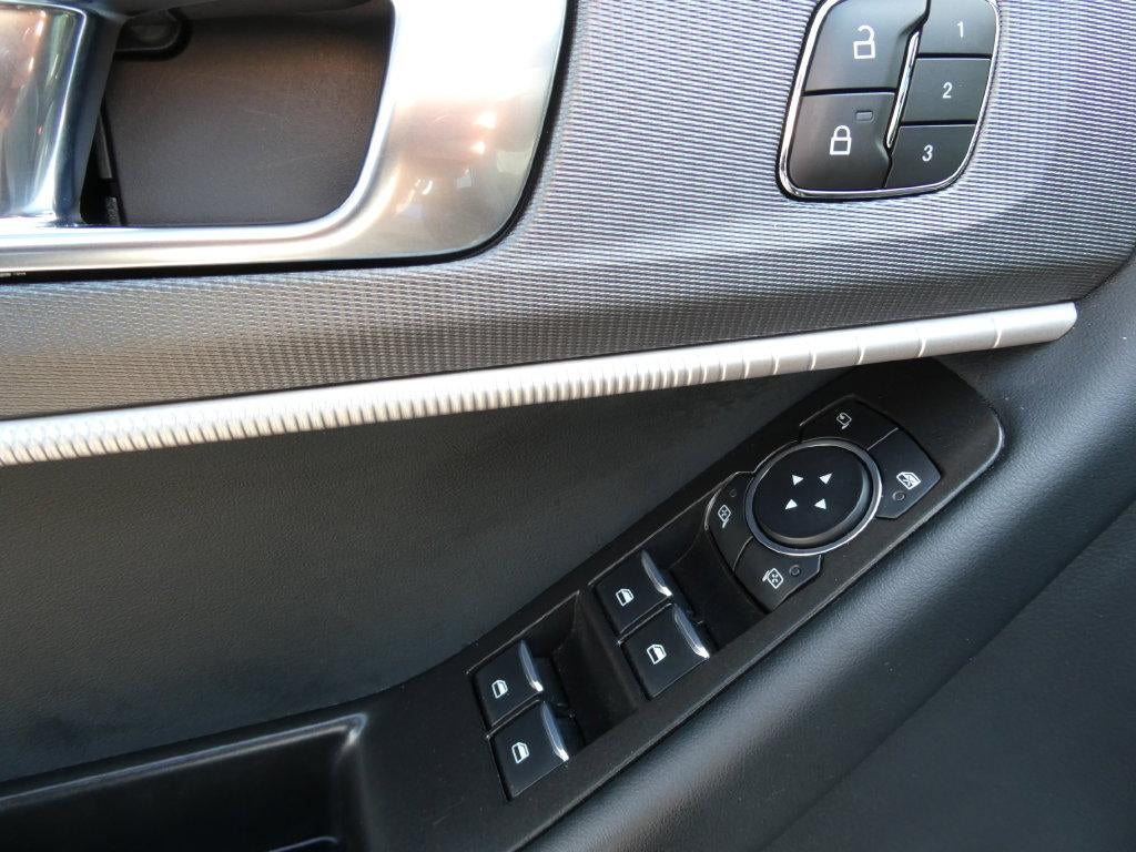 2025 Ford Explorer ST-Line 4WD