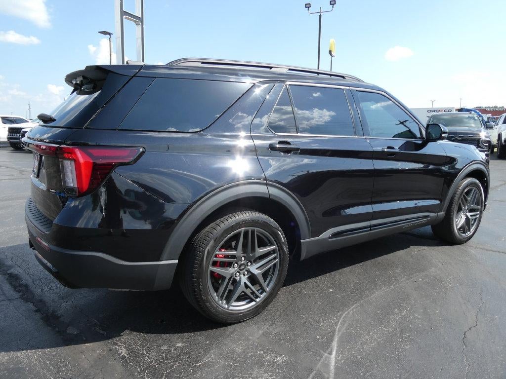 2025 Ford Explorer ST-Line 4WD