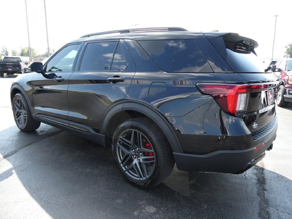 2025 Ford Explorer ST-Line 4WD
