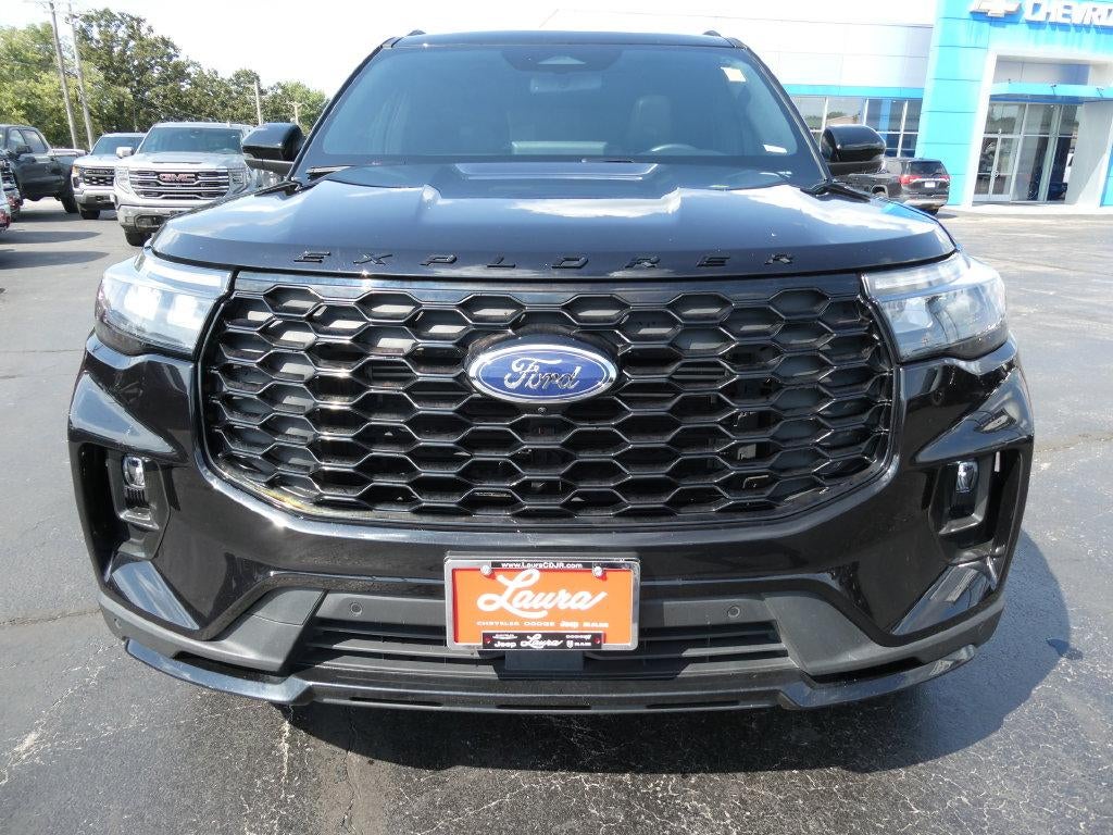 2025 Ford Explorer ST-Line 4WD