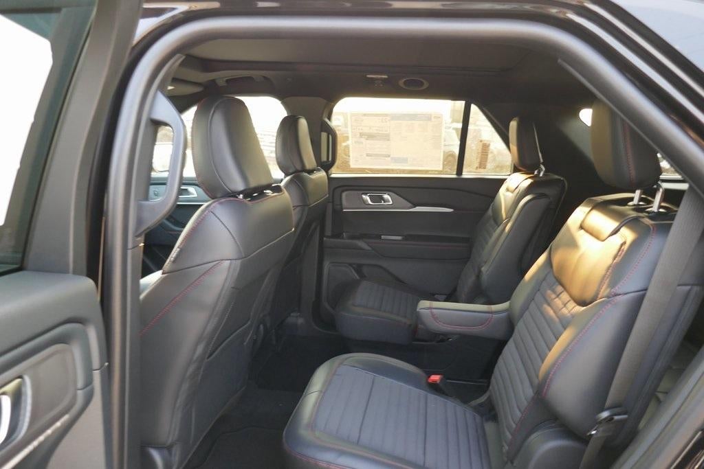 2025 Ford Explorer ST-Line 4WD