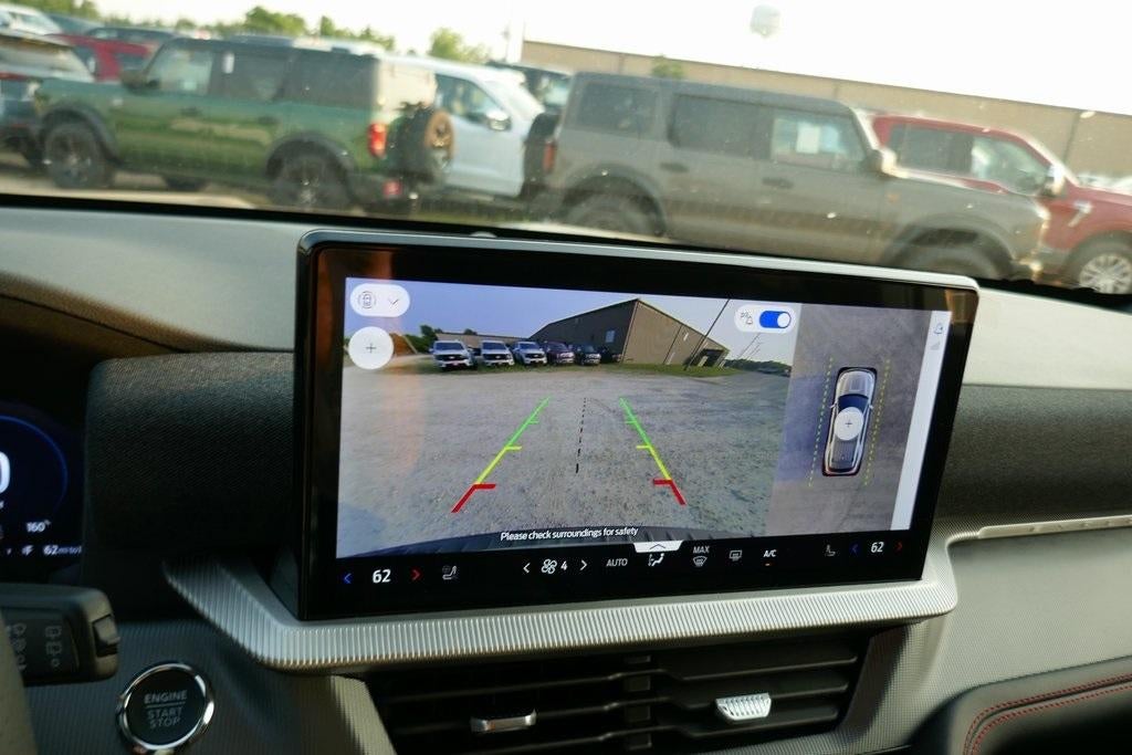 2025 Ford Explorer ST-Line 4WD