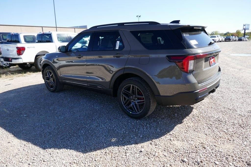 2026 Ford Explorer ST-Line 4WD