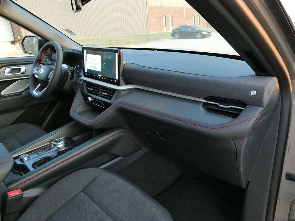 2026 Ford Explorer ST 4WD