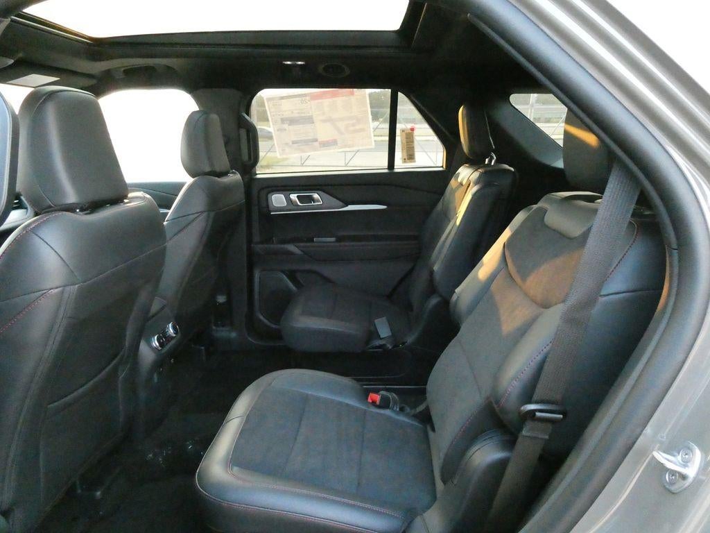 2026 Ford Explorer ST 4WD